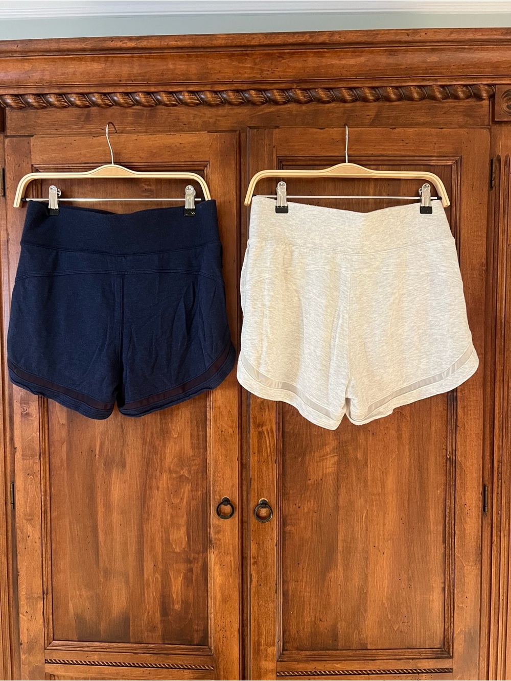 NWOT Athleta Breathe shortie shorts | Set of 2 | Navy & Heather Gray | Size S - Picture 5 of 17